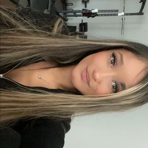 Meet your Posher, Selena